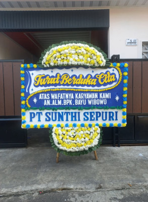 Papan Bunga Duka di Turan Amis